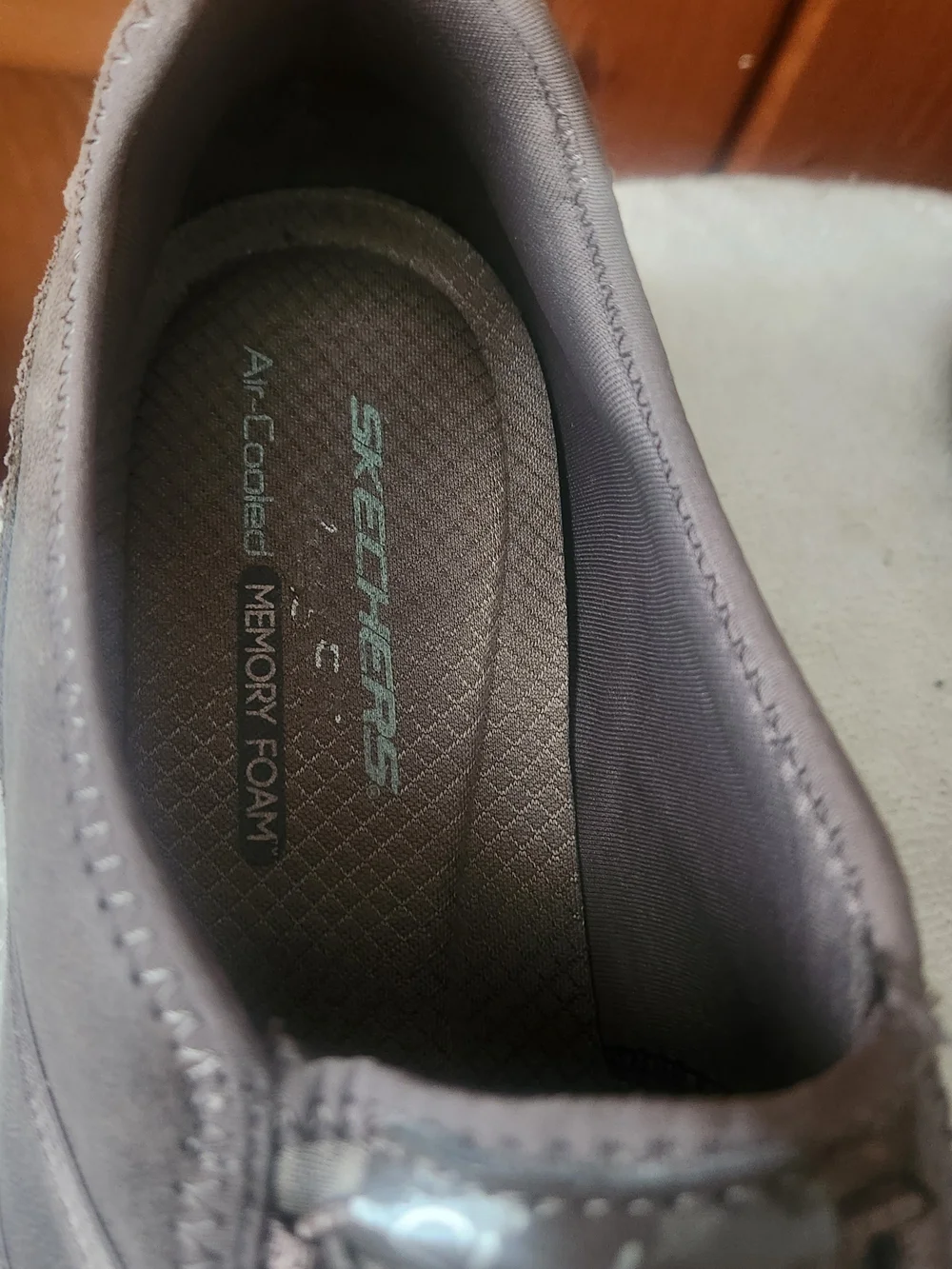 Skechers Brown Slip-On Casual Walking Shoes Womens Size 11